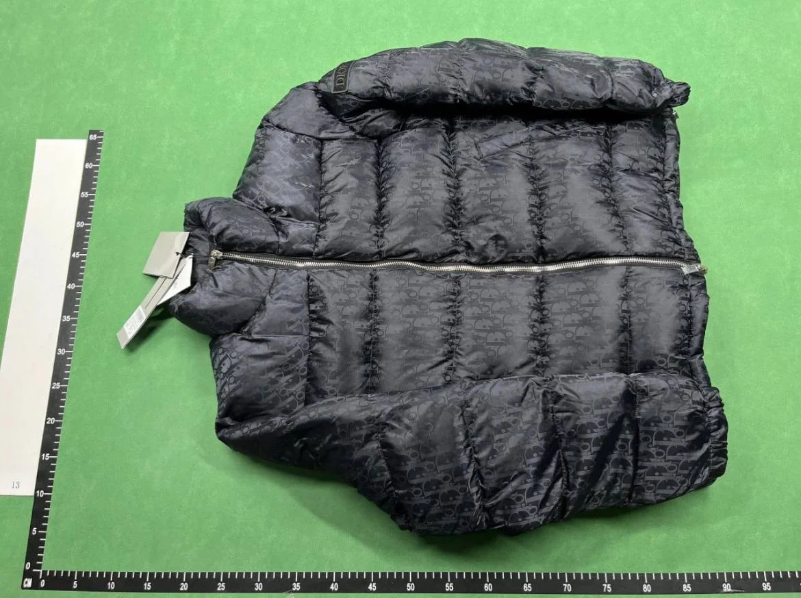 Fashion down jacket QC photo