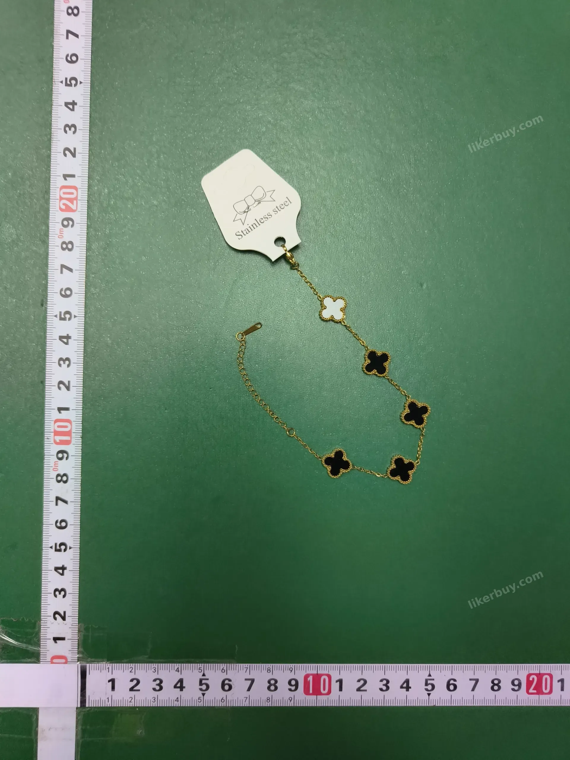 Van Cleef & Arpels bracelet product reference 4