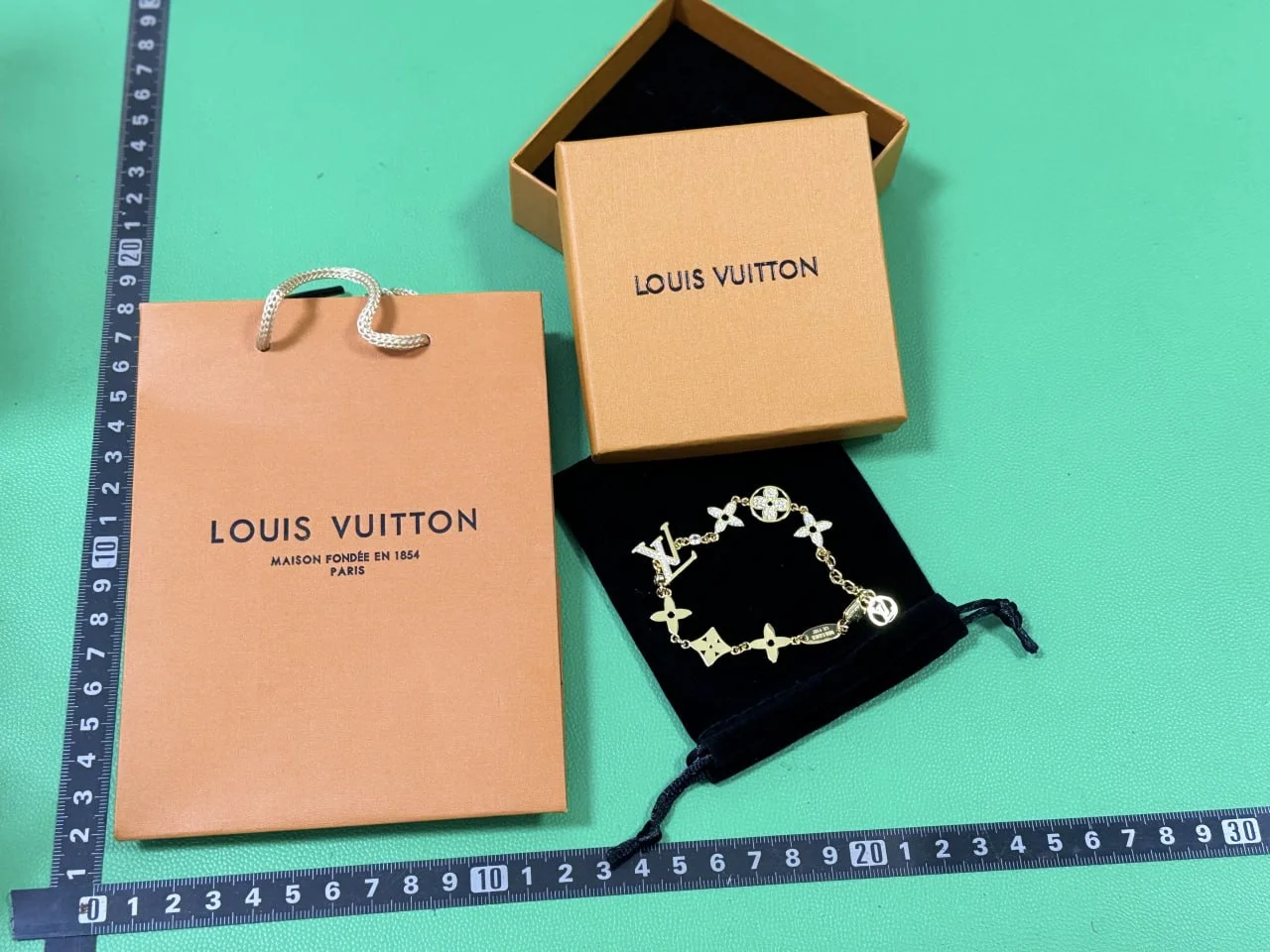 LV Necklace（20+style ） QC photo