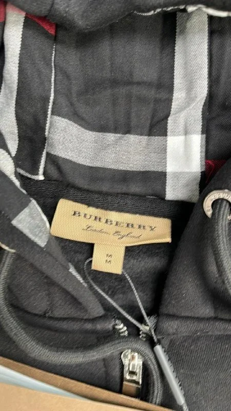 Burberry hoodie QC photo