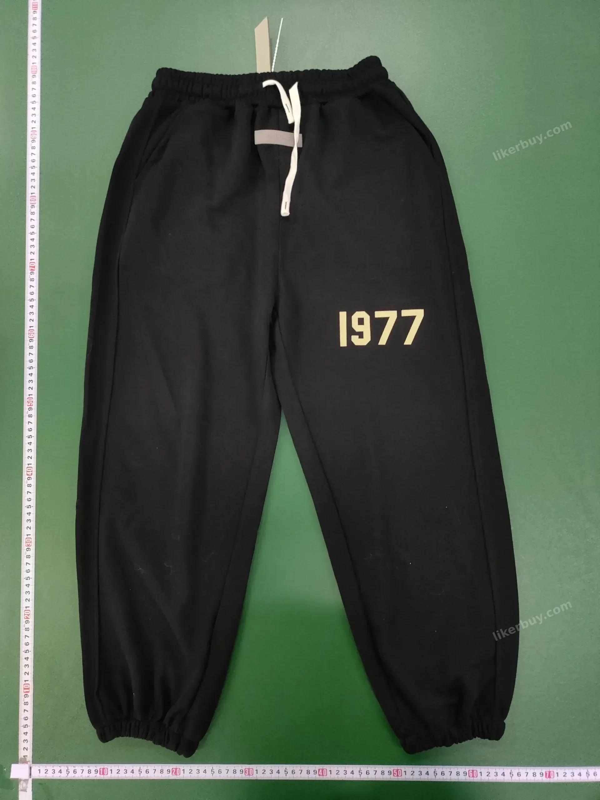 Essential hoodies product reference 3