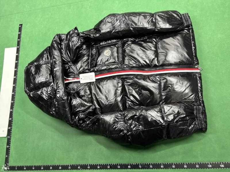 Designer down jacket QC photo