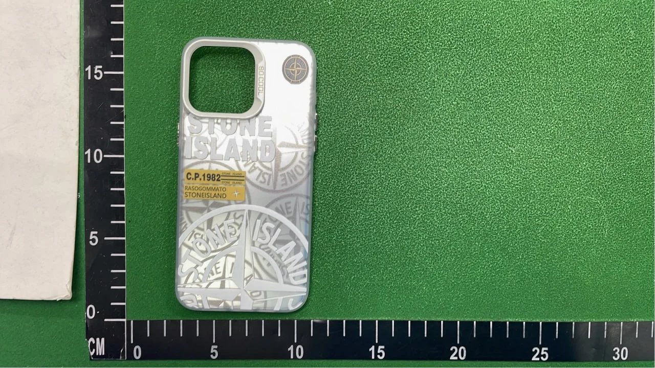 Stone Island mobile phone case QC photo