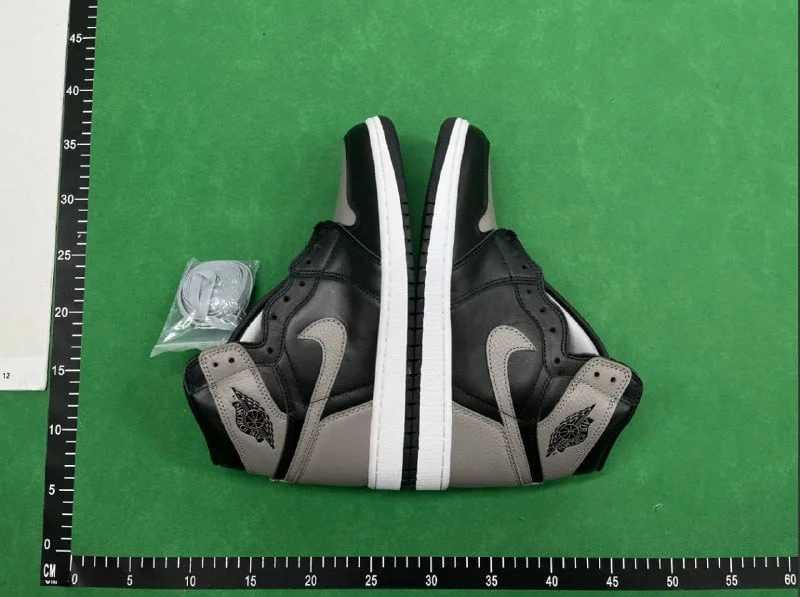 Air Jordan 1 high (40 CP) QC photo