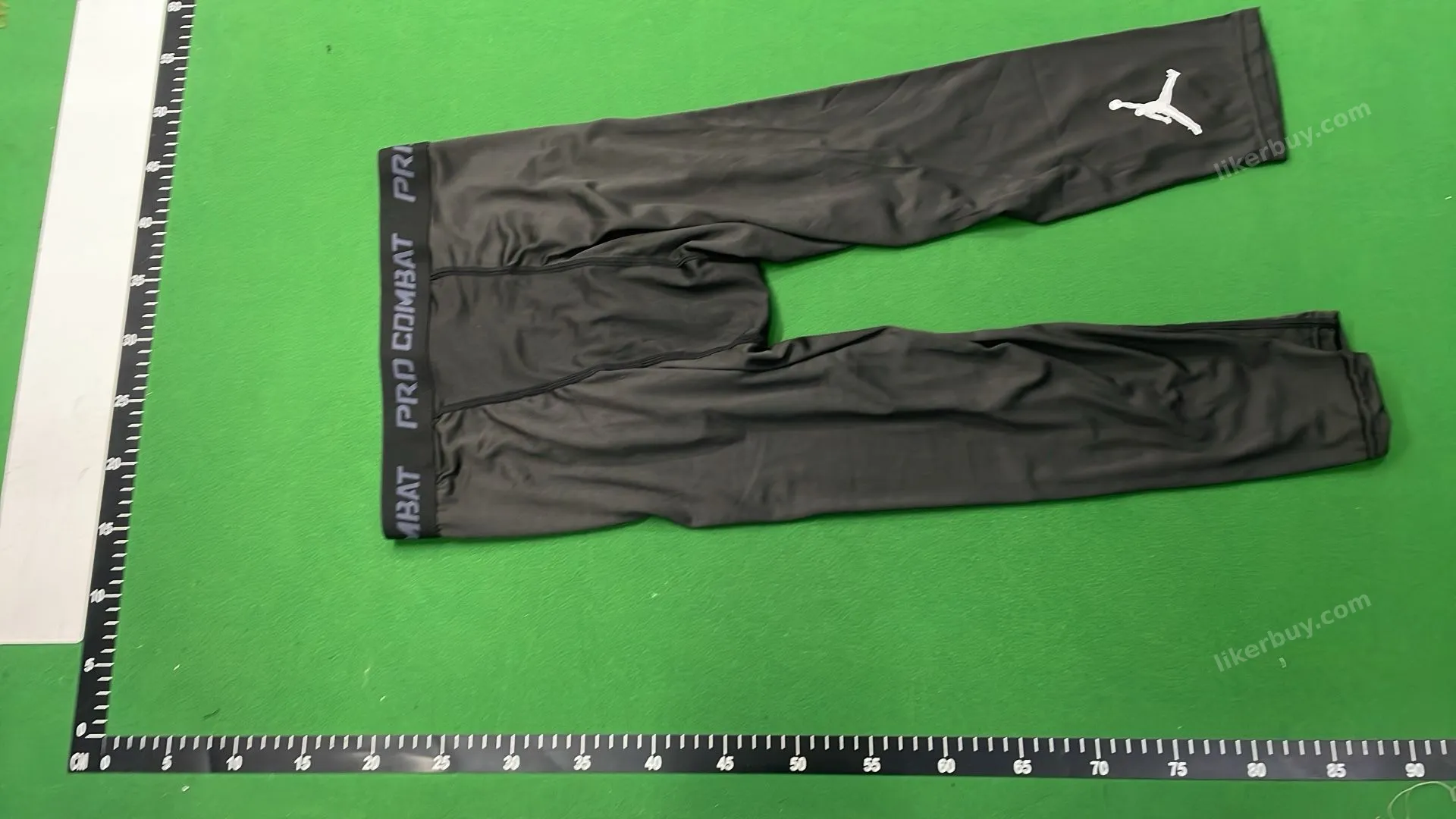 Nike training wear T-shirt vest shorts product reference 3