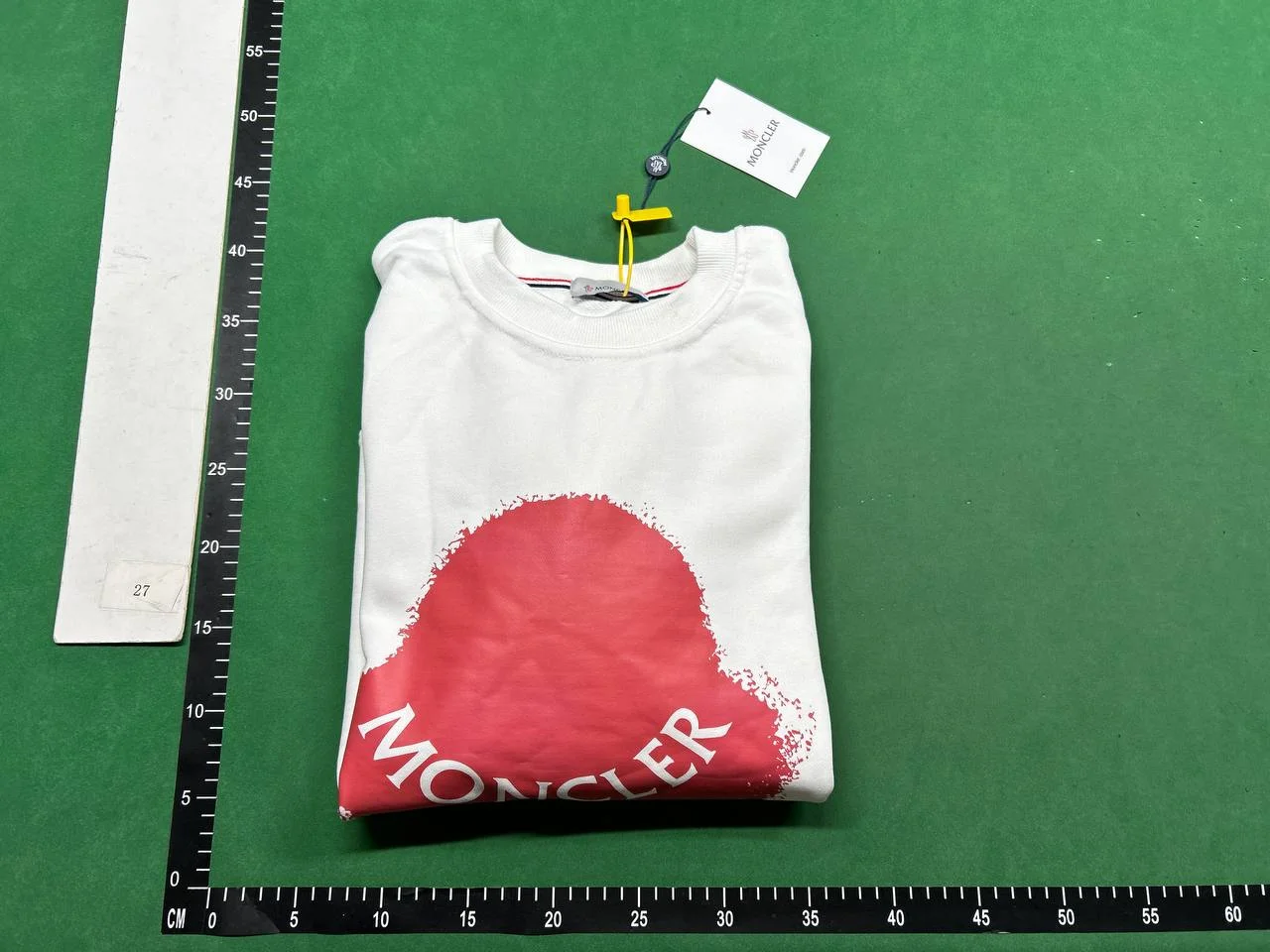 Moncler Sweater QC photo
