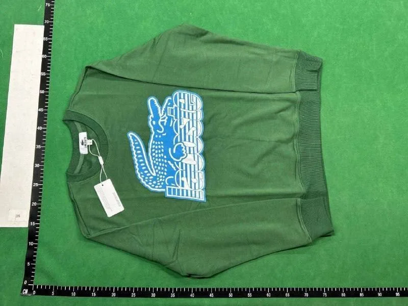 Lacoste sweatshirt (40 CP) QC photo