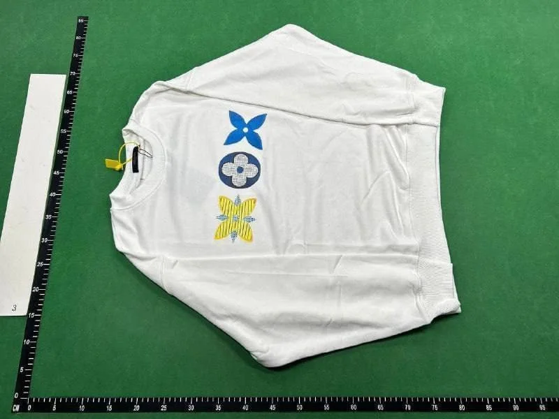 Louis Vuitton Sweater QC photo
