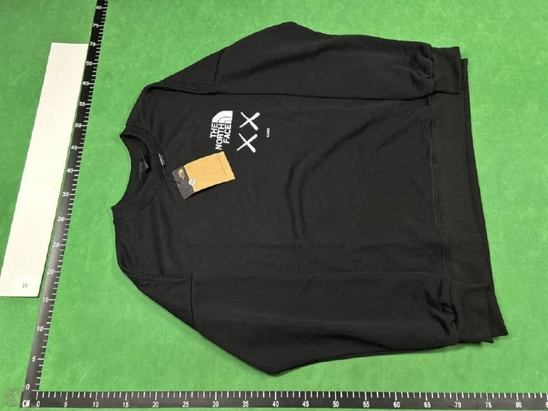 The North Face Sweater QC photo