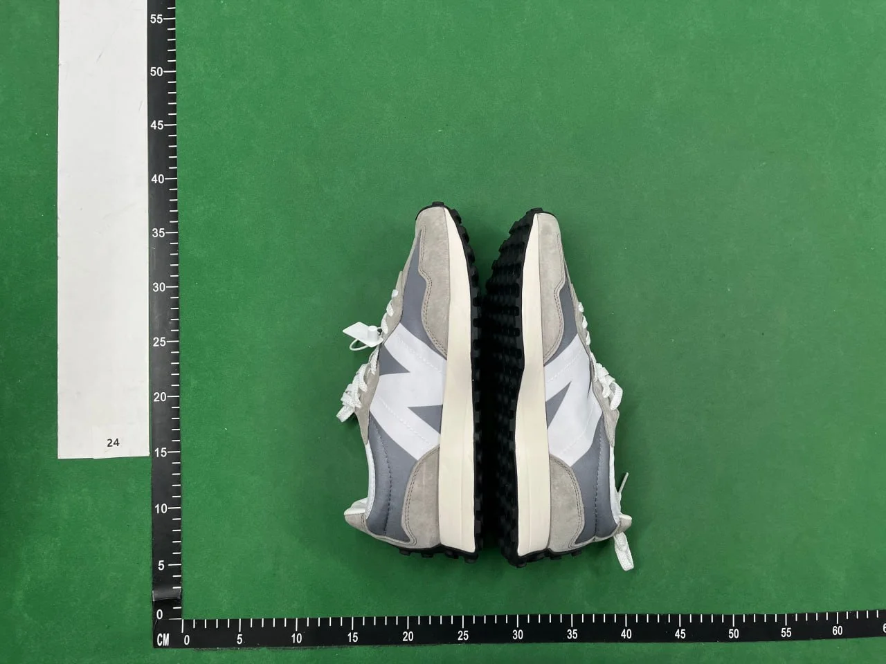New Balance NB 327 shoes sneakers QC photo