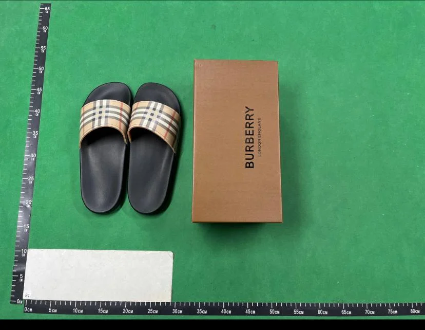 Burberry Slides QC photo
