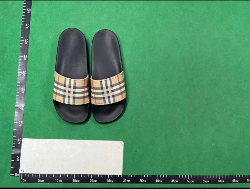 Burberry Slides QC photo