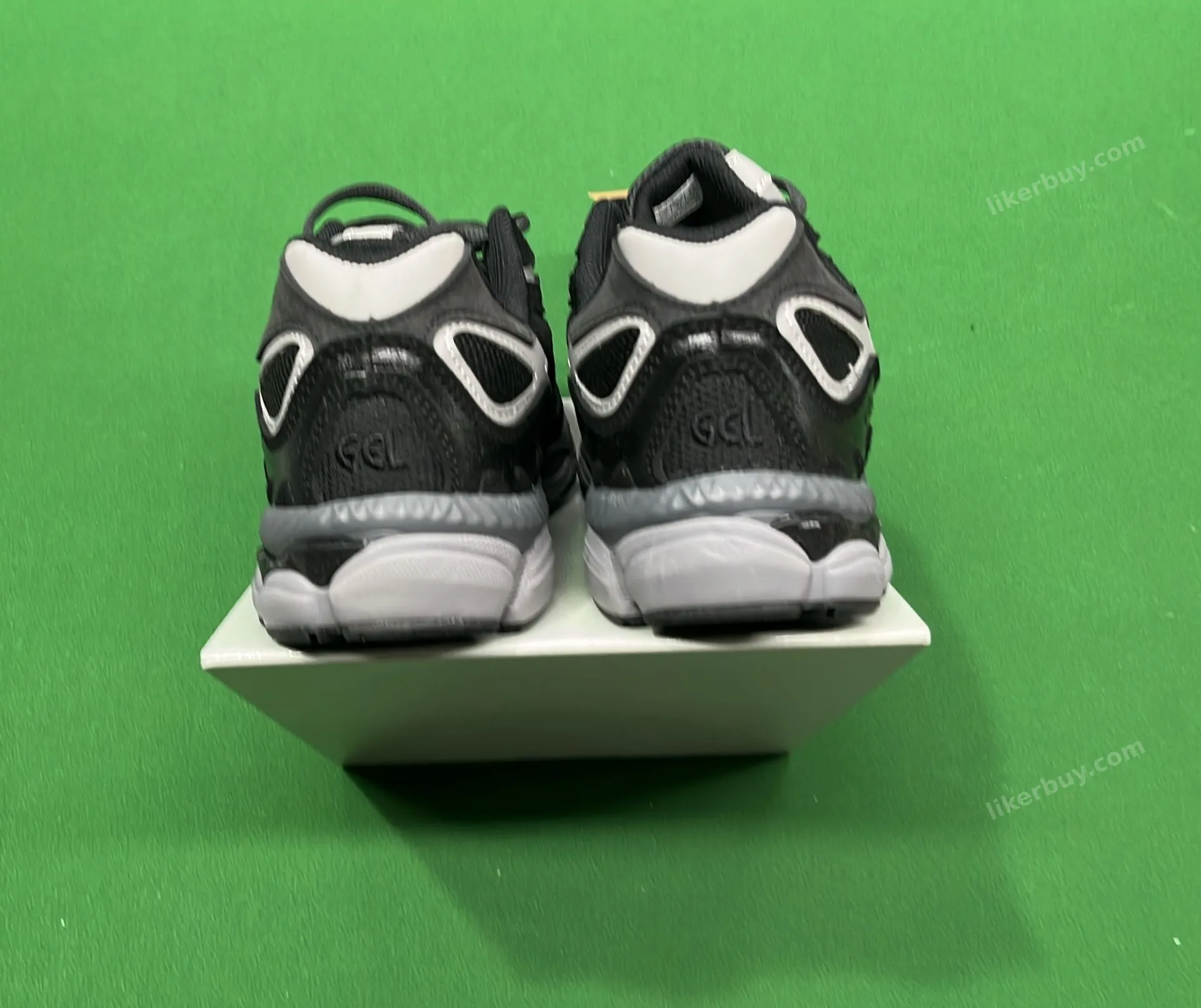 ASICS shoes product reference 4