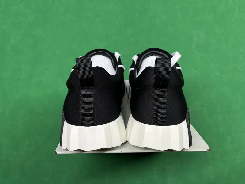 Hermes shoes QC photo