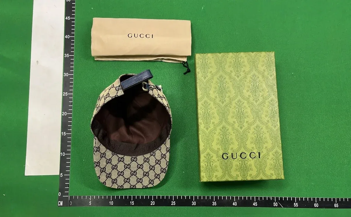 Gucci GG Logo Baseball Caps QC photo