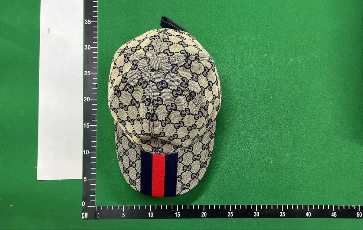 Gucci GG Logo Baseball Caps QC photo