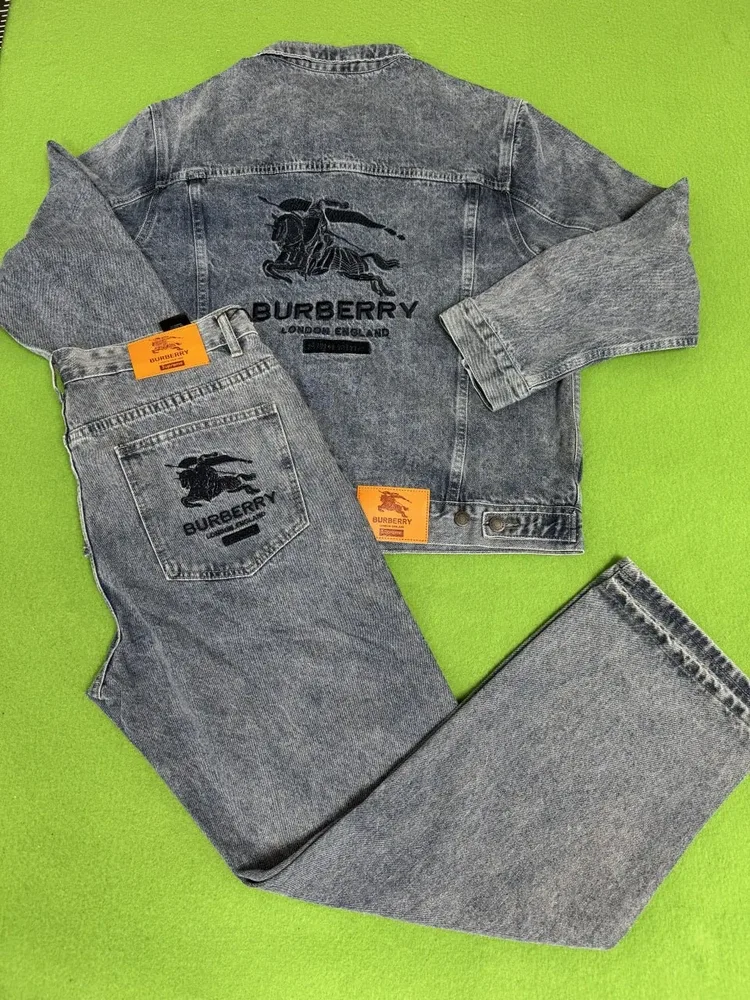 Burberry Jeans QC photo