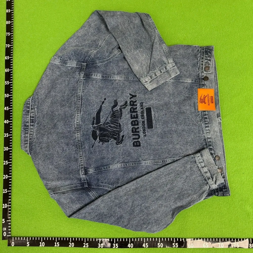 Burberry Jeans QC photo