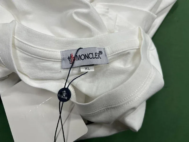 Moncler T-Shirt QC photo