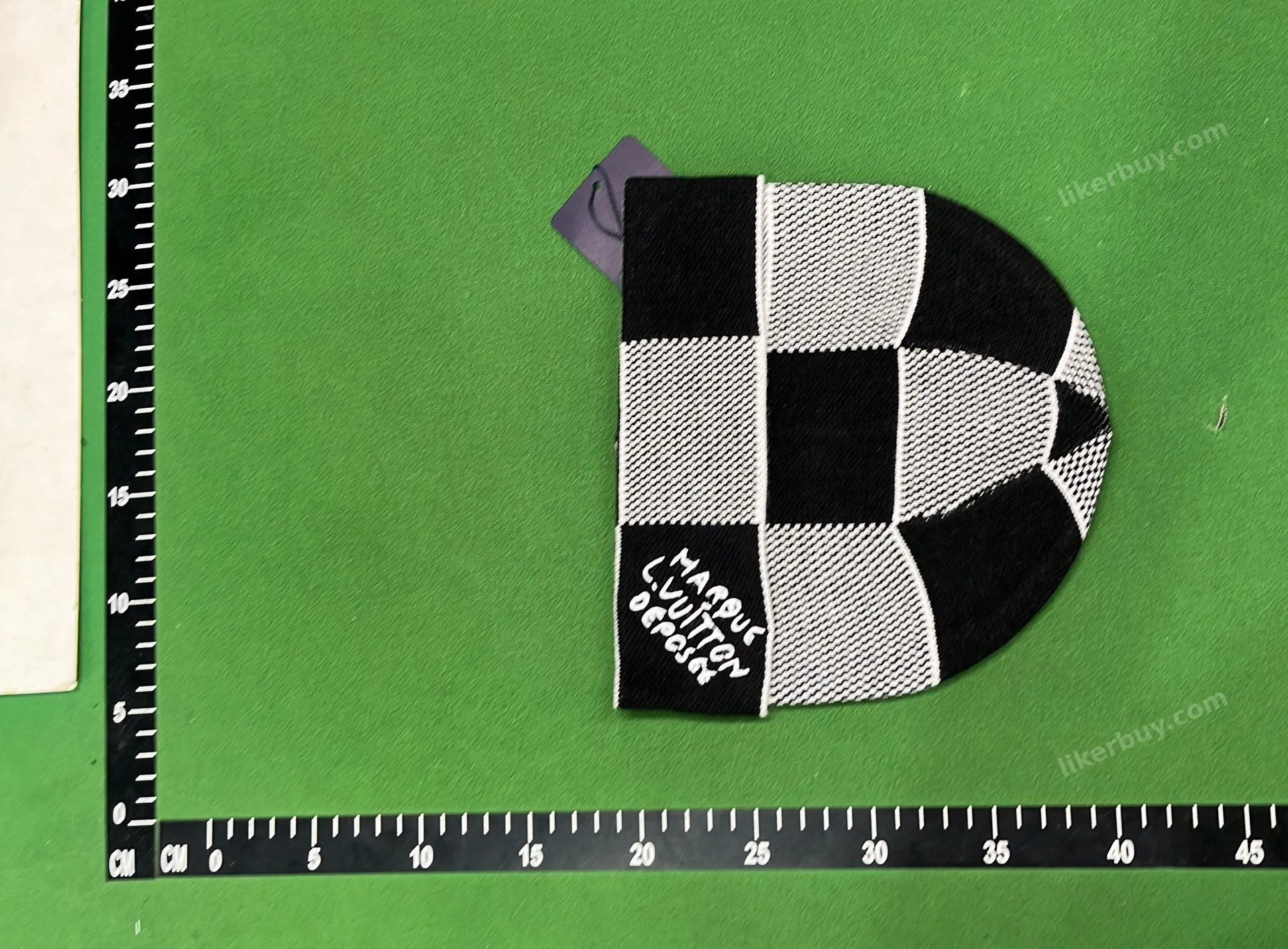 Louis Vuitton Hard White Black Beanie QC photo