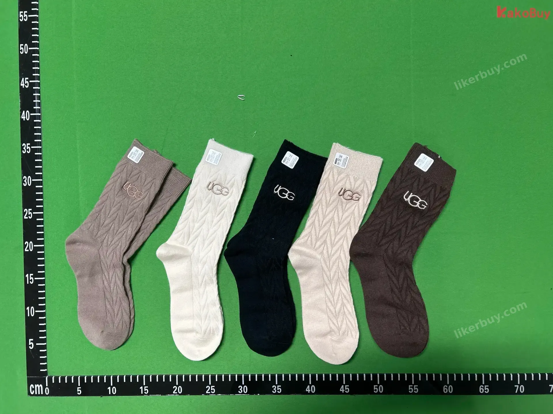 UGG Cable Knit Socks QC photo