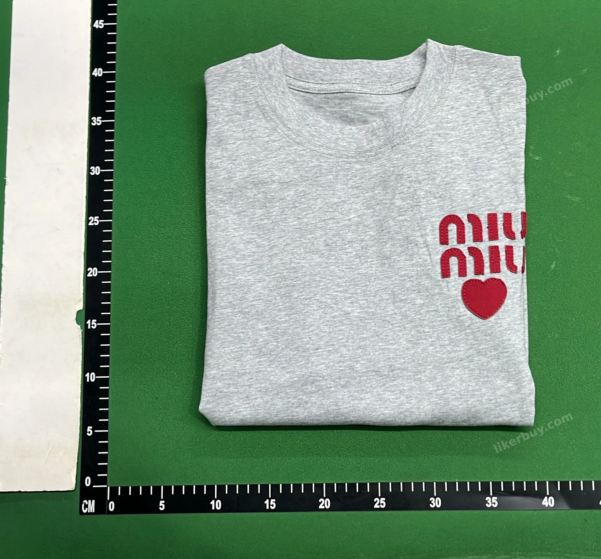 Miu Miu Heart Logo Oversized T-Shirts QC photo