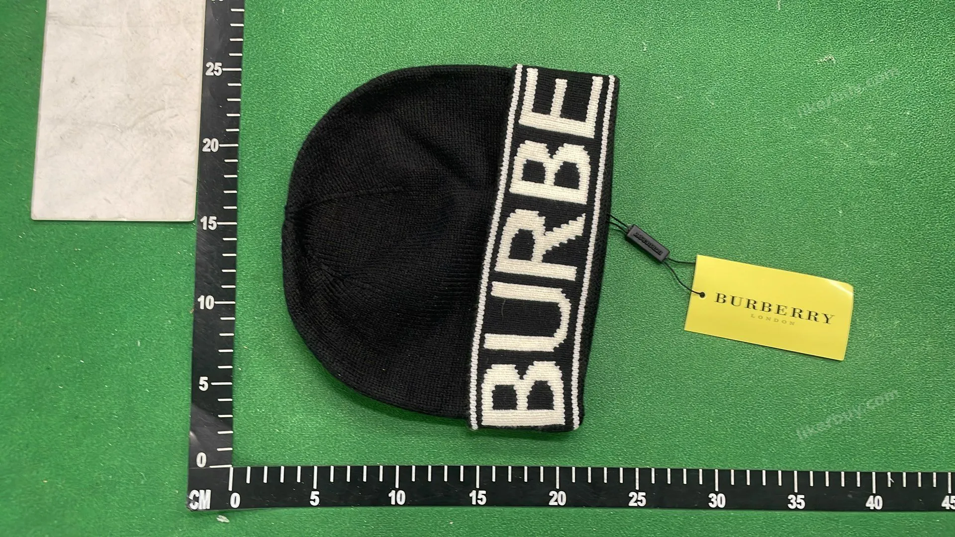 Burberry Logo Knit Beanie QC photo