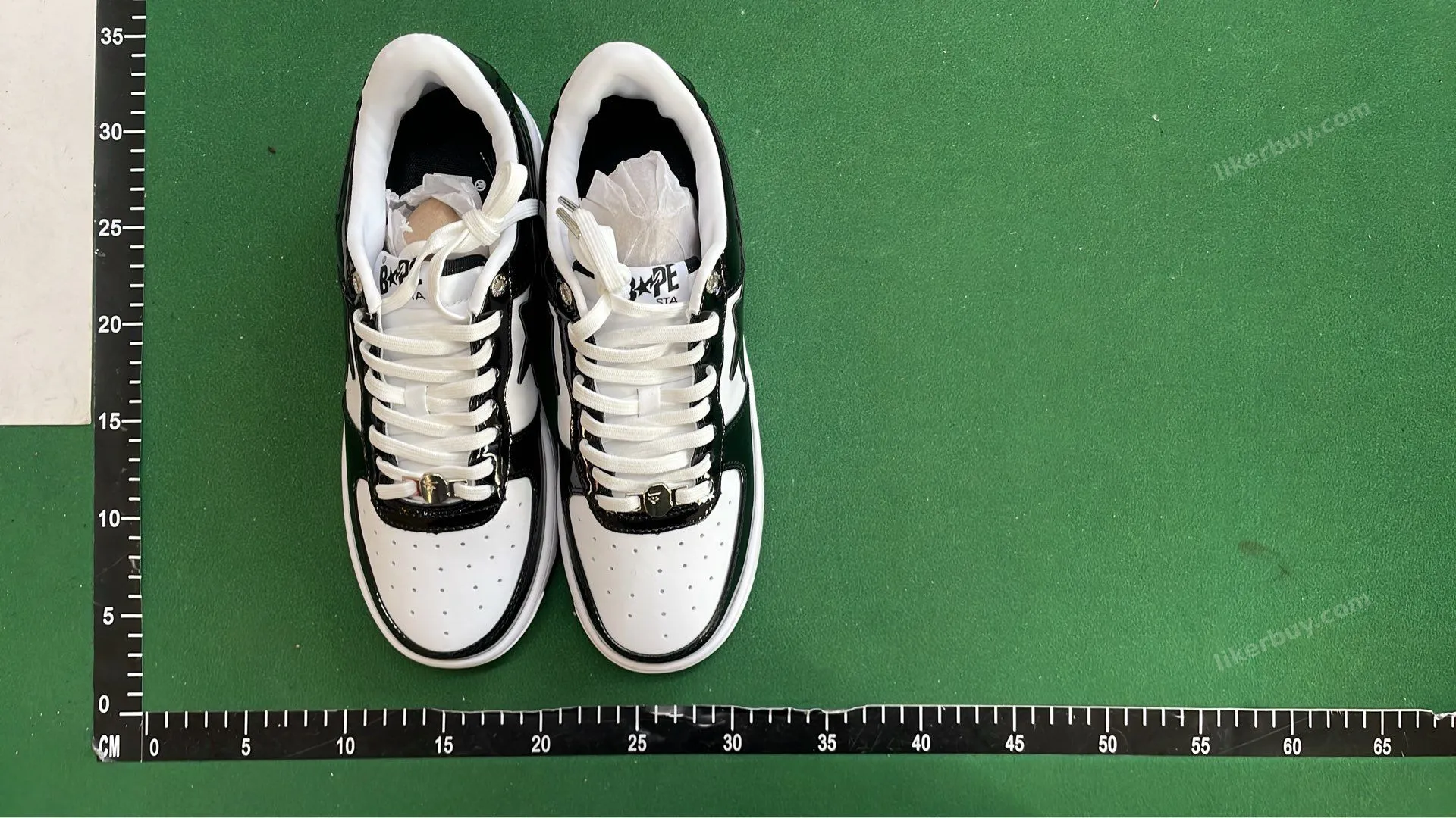 BAPE Camo Pattern Low-Top Sneakers QC photo