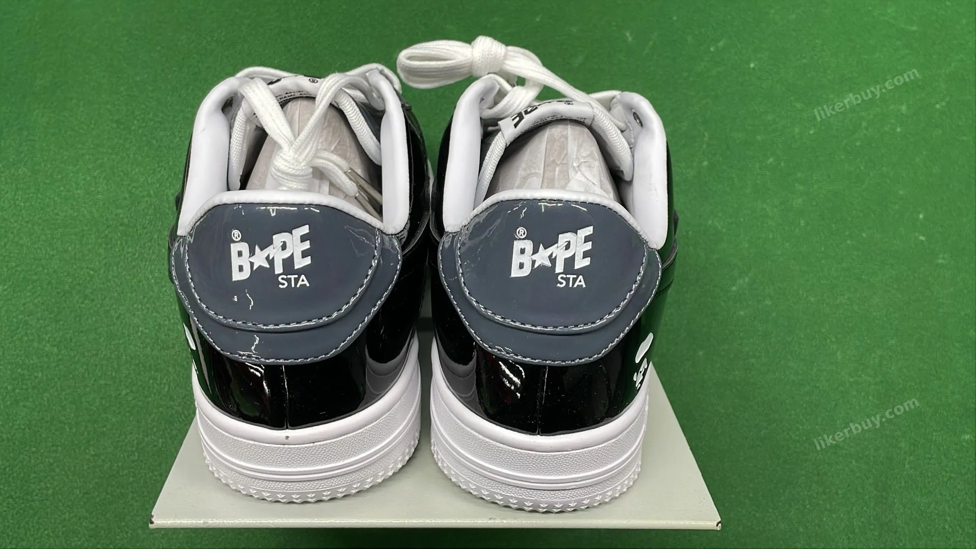 BAPE Camo Pattern Low-Top Sneakers QC photo