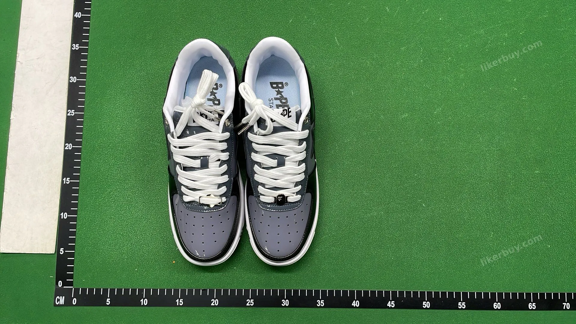 BAPE Camo Pattern Low-Top Sneakers QC photo
