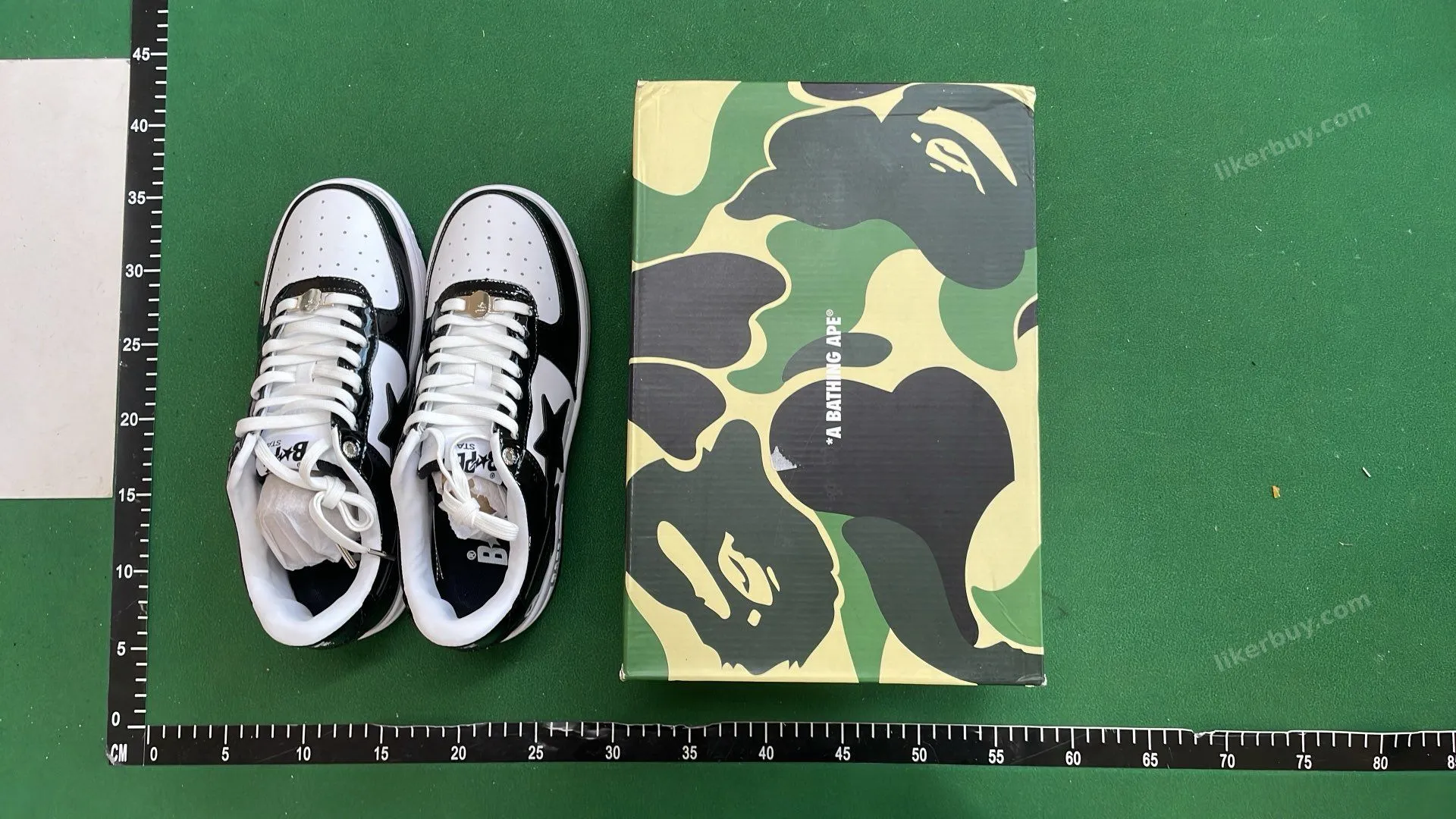 BAPE Camo Pattern Low-Top Sneakers QC photo
