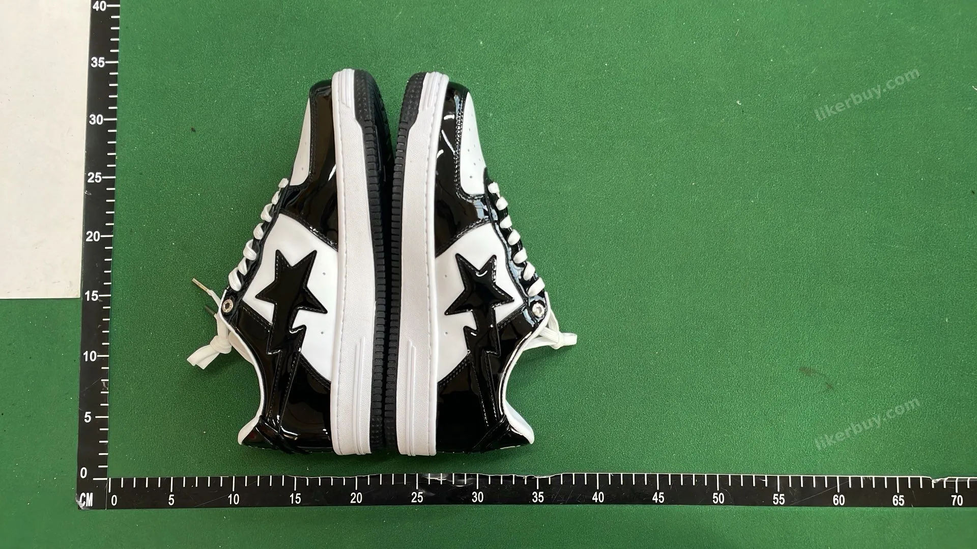 BAPE Camo Pattern Low-Top Sneakers QC photo