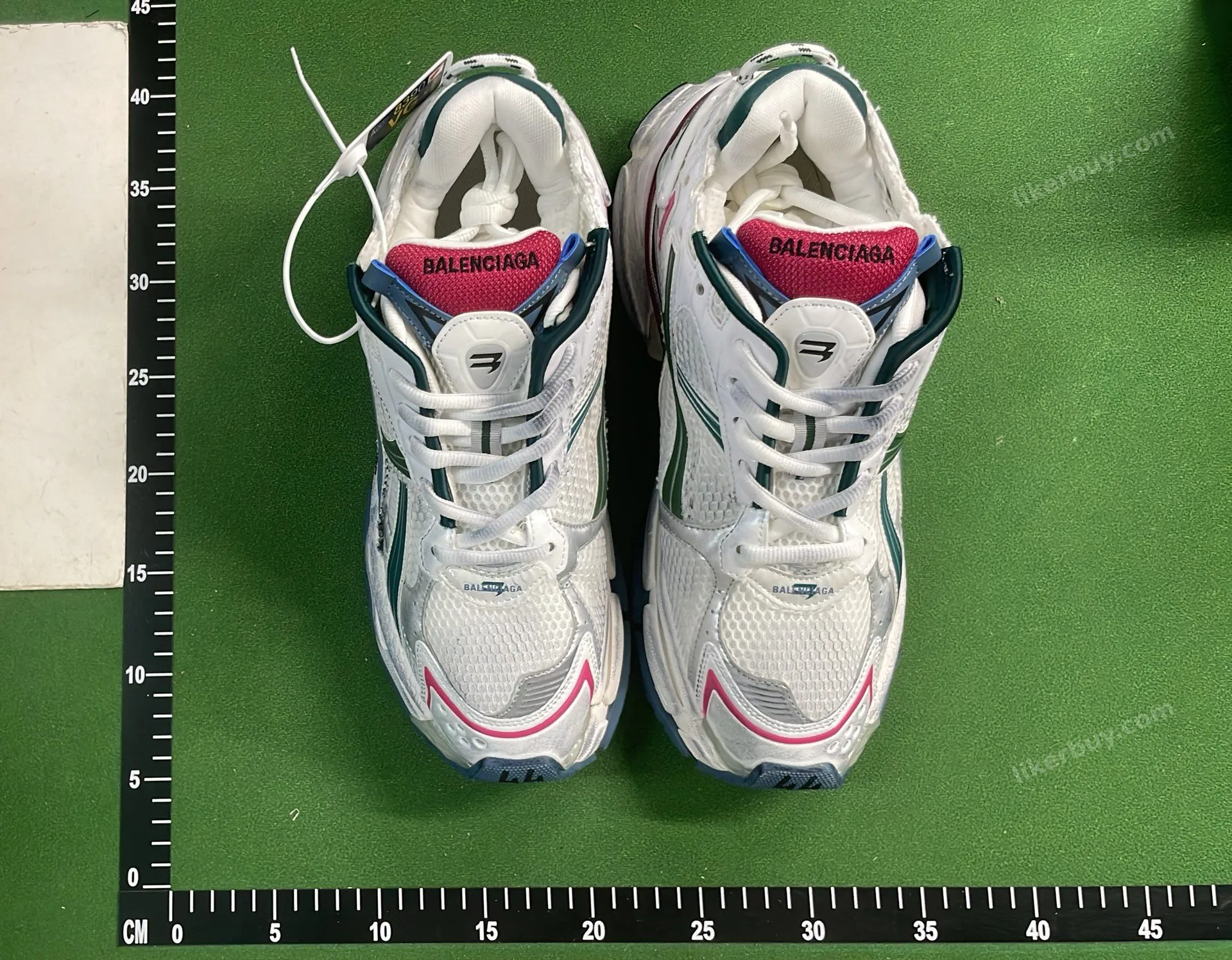 VG Version Sneakers QC photo