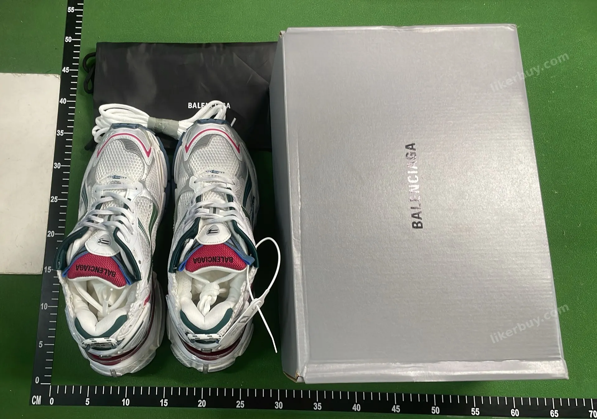 VG Version Sneakers QC photo