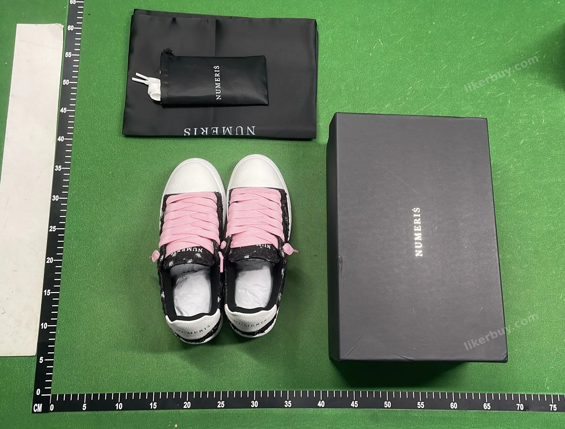 Numen Black and White Low-Top Sneakers QC photo