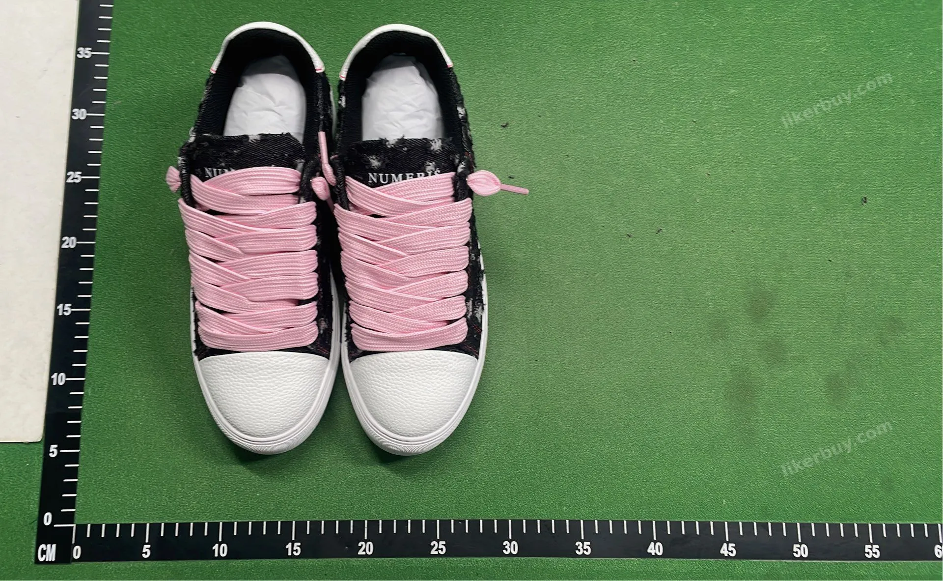Numen Black and White Low-Top Sneakers QC photo