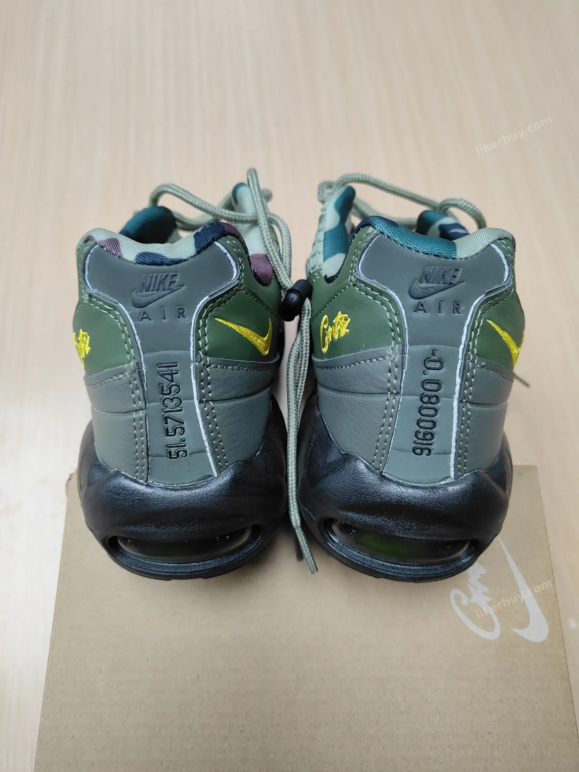 Nike Air Max 95 Sneakers QC photo