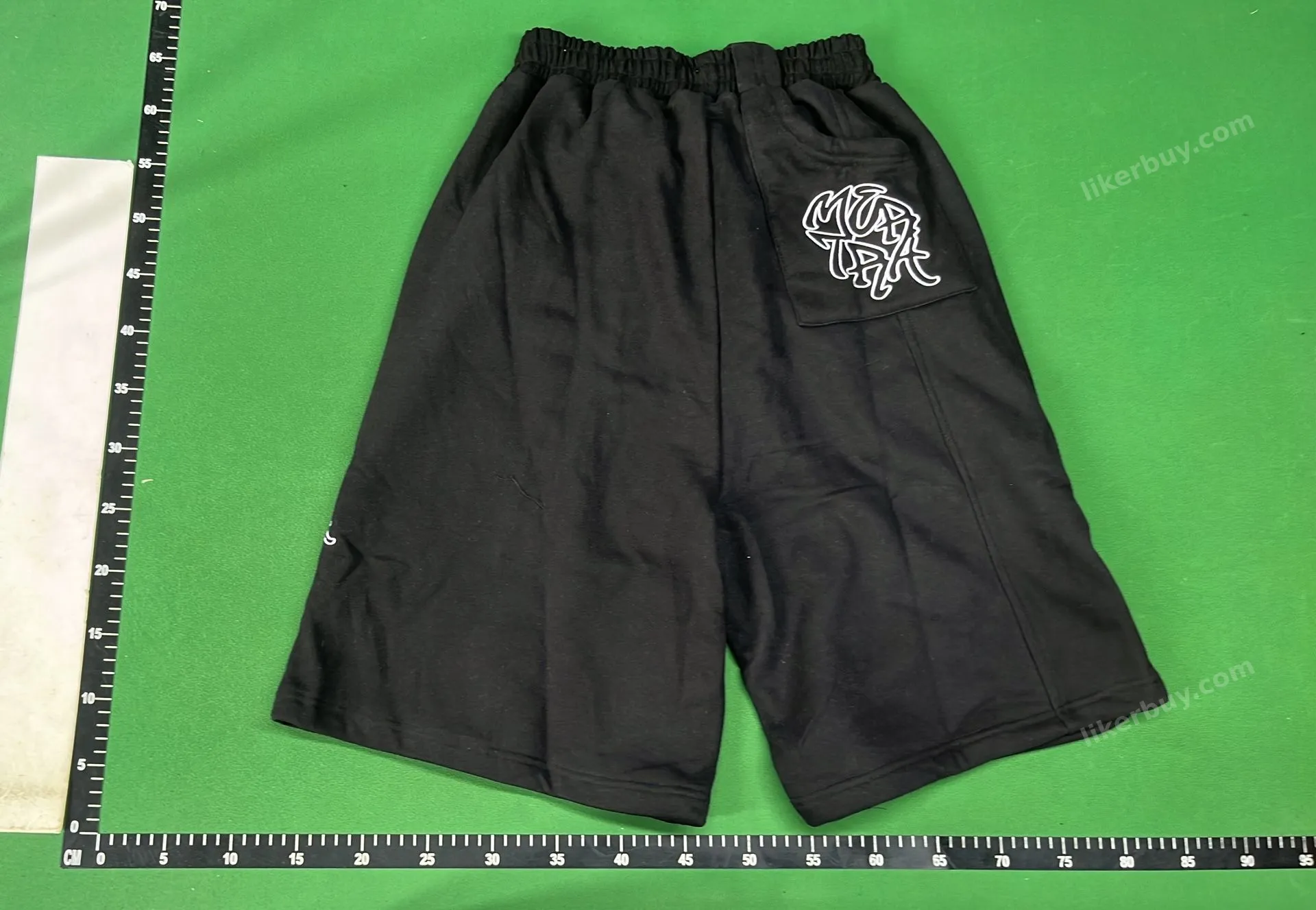 Moose Knuckles Logo Embroidered Shorts QC photo