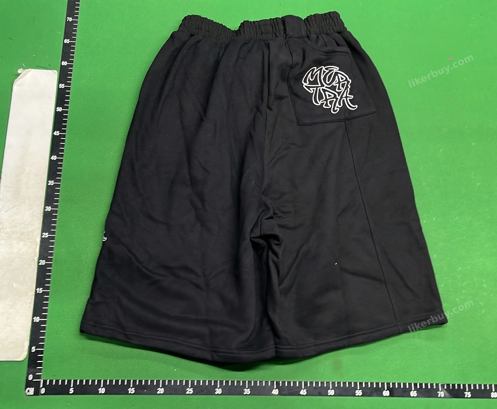 Moose Knuckles Logo Embroidered Shorts QC photo