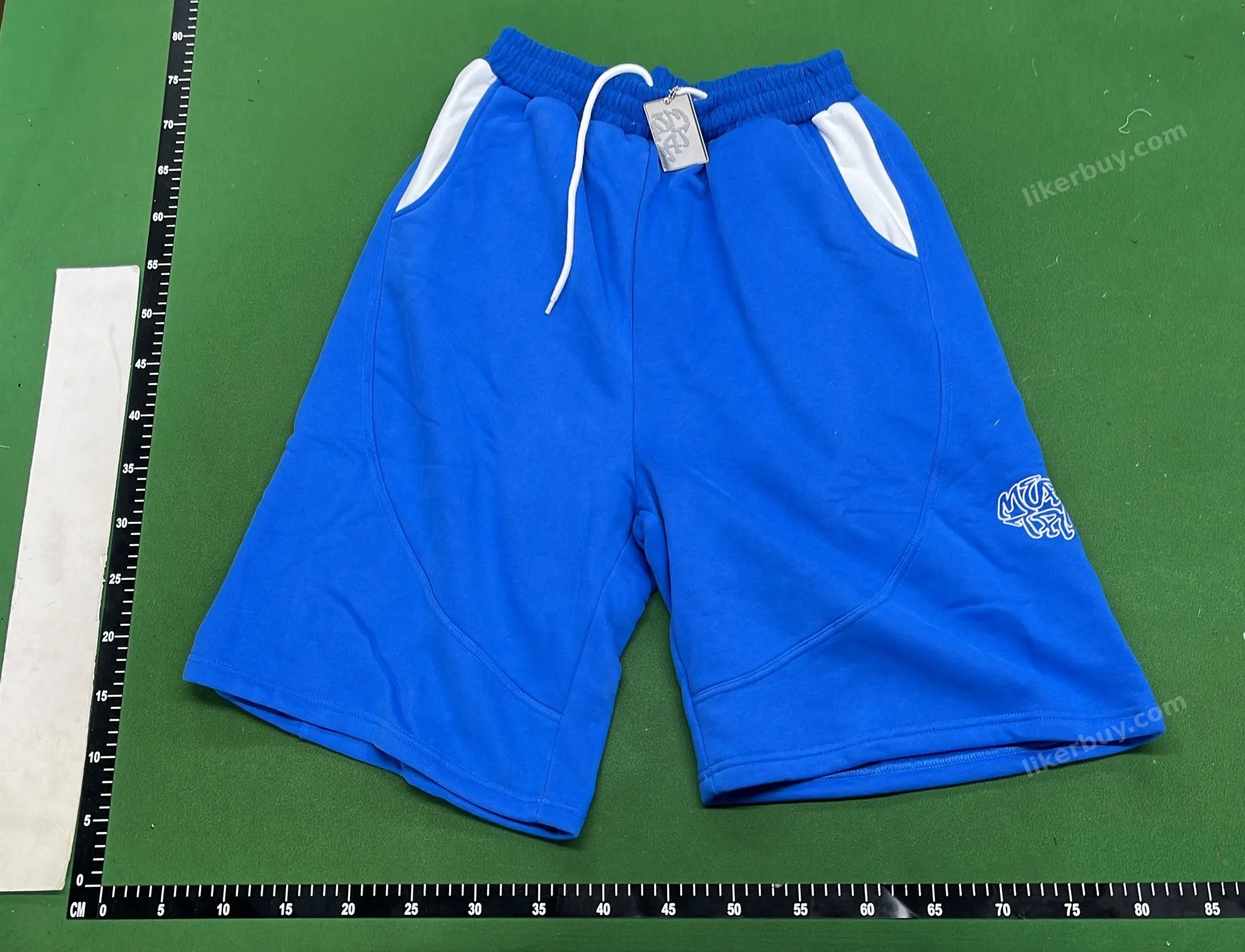 Moose Knuckles Logo Embroidered Shorts QC photo